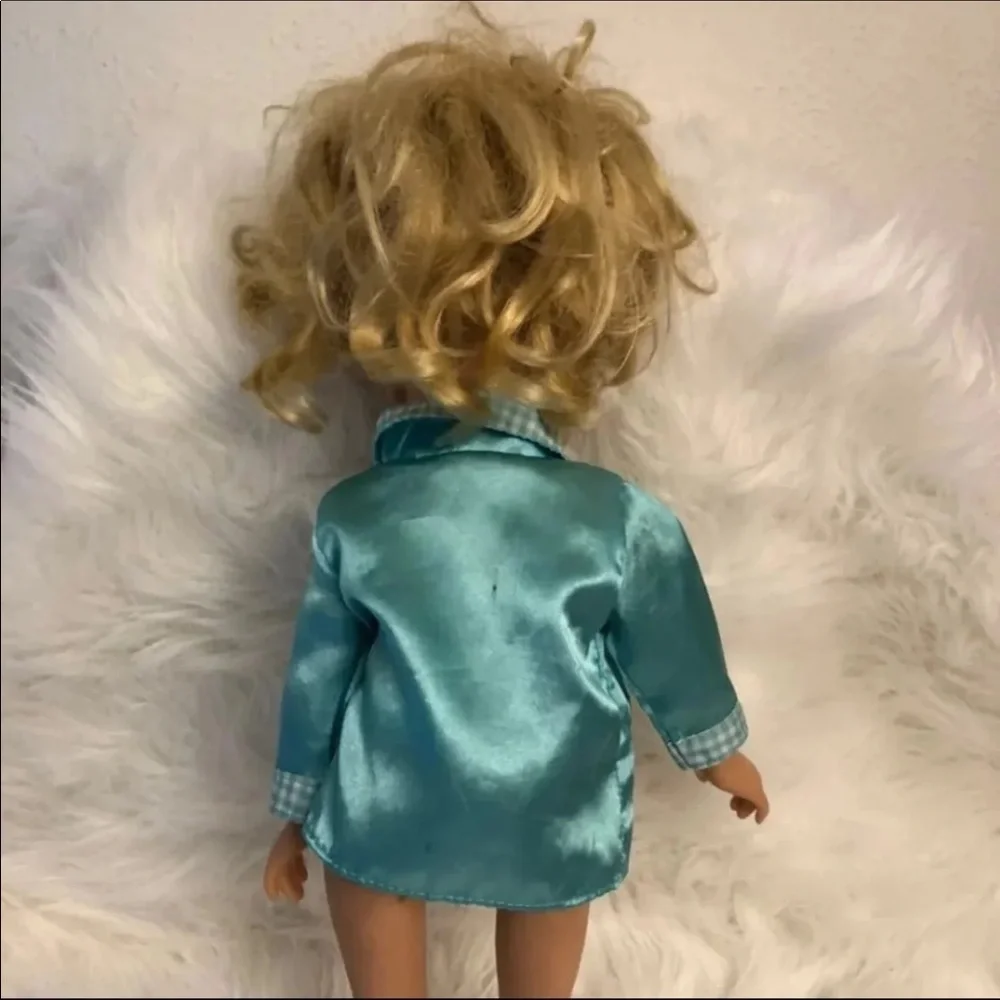 Journey Girl Toy’s R‎ Us Doll 18